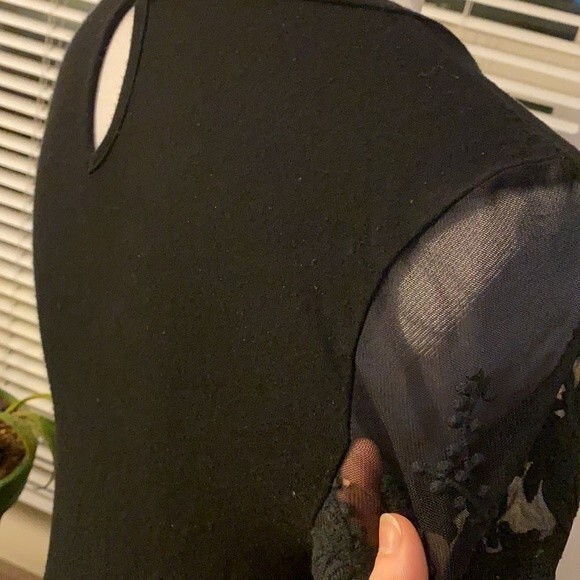 Black Lace Sleeve Top - Picture 3 of 5